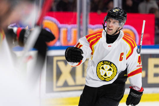 Brynäs Greg Scott jublar