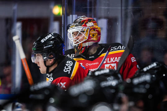 Luleås målvakt Joel Lassinantti i båset