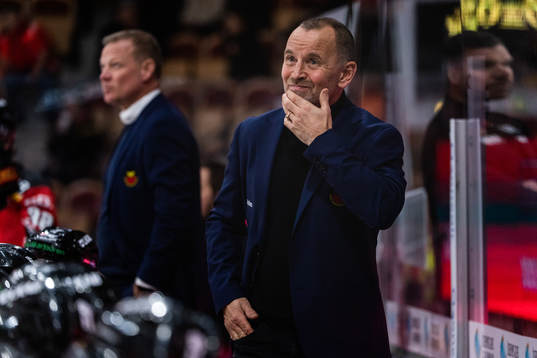Luleås tränare Thomas Berglund deppar