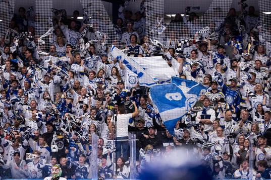 Leksands publiken jublar
