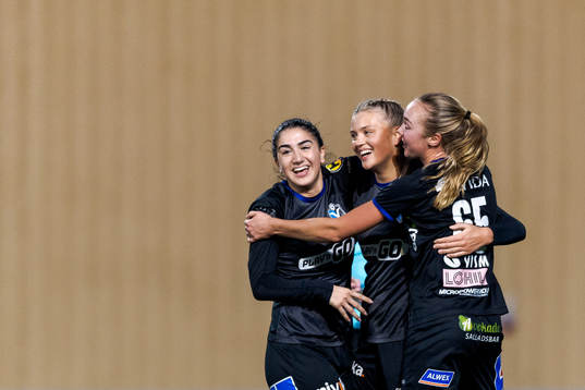 Växjös Izabell Afram, Matilda Nivard och Ebba Cronholm