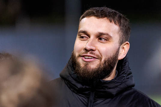Umeås huvudtränare Edvin Erfanian Mehr jublar
