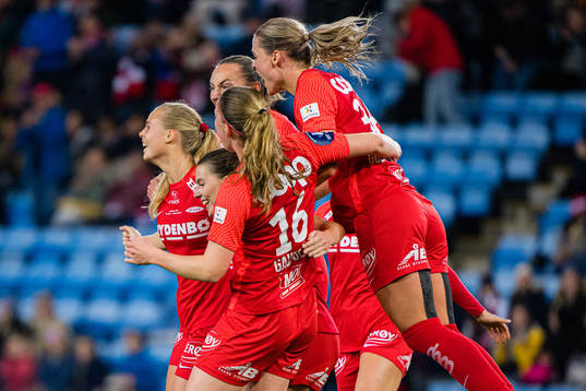 Nora Eide Lie of Brann celebrates