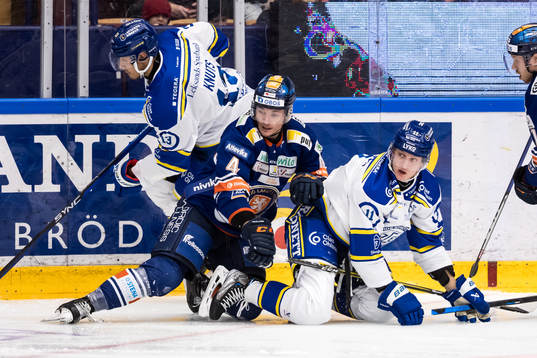 Leksands Jon Knuts och Växjös Keegan Lowe och Leksands