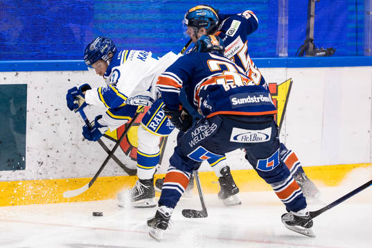 Leksands Marcus Karlberg och Växjös Miika Koivisto
