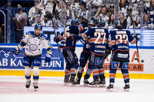 Växjös spelarna jublar