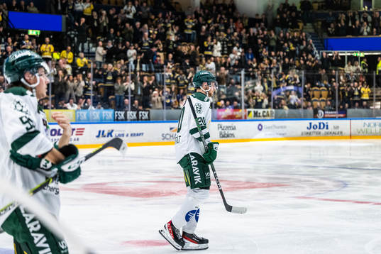 Färjestads Marcus Westfält deppar