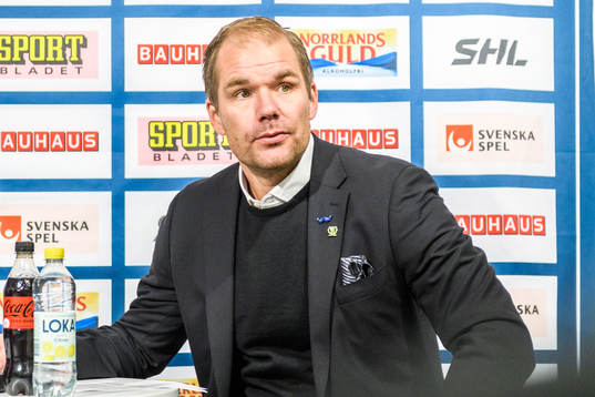 huvudtränare Tomas Mitell