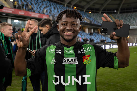 GAIS Michael Kargbo jublar