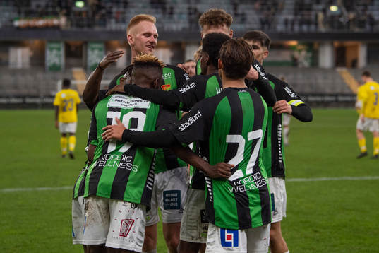GAIS spelare jublar