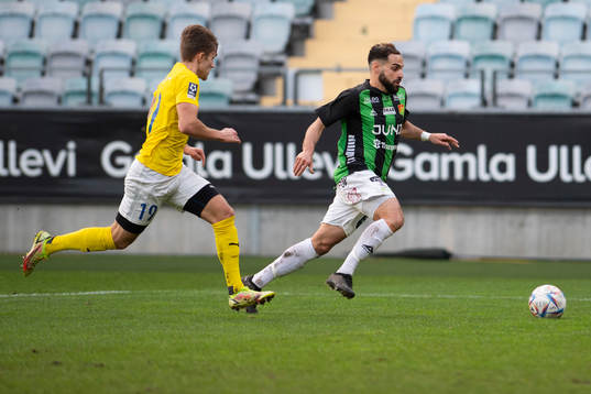 IFK Malmös Henrik Rossborg  och GAIS Mervan Celik