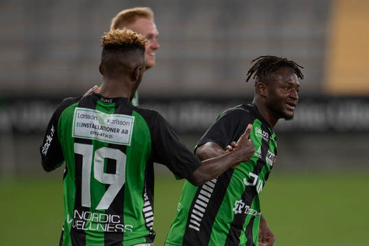 GAIS Richard Friday och Michael Kargbo jublar