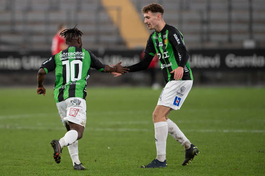 GAIS Michael Kargbo och Anes Cardaklija jublar