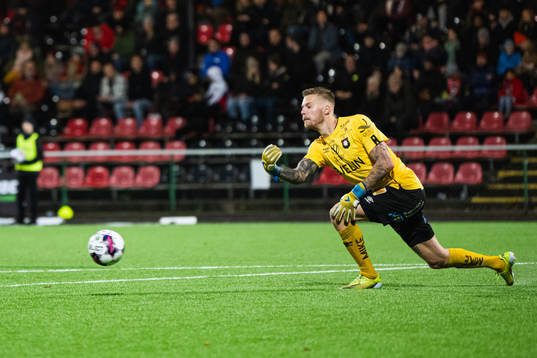 Örgrytes målvakt Robin Wallinder