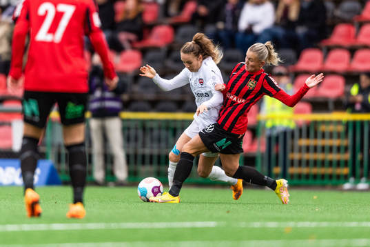 FC Rosengårds Fiona Brown och Brommapojkarnas Ellen Toivio