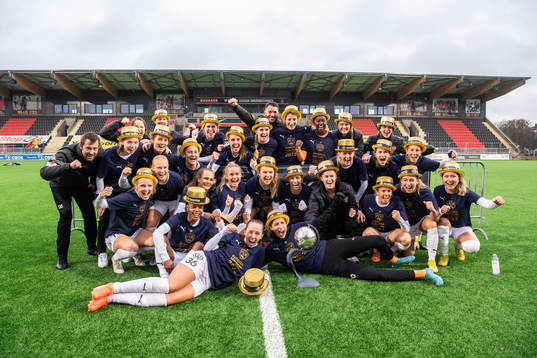 Bläddra bland fler bilder av Fotboll, Damallsvenskan, Brommapojkarna - FC Rosengård