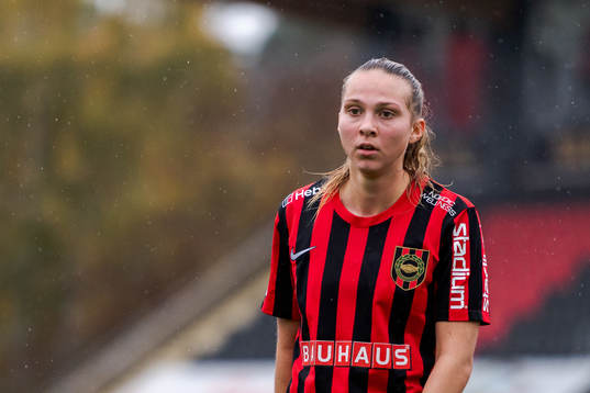 Brommapojkarnas Jennifer Sjösten deppar