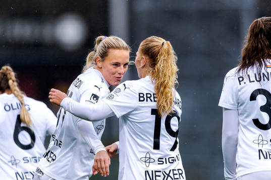 FC Rosengårds Mimmi Larsson och Sofie Bruun Bredgaard