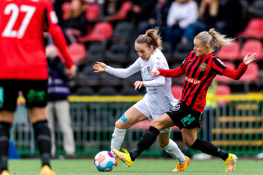FC Rosengårds Fiona Brown och Brommapojkarnas Ellen Toivio