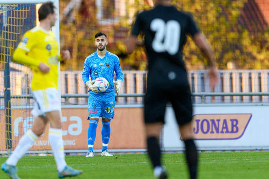 Falkenbergs målvakt Nadeem Omar