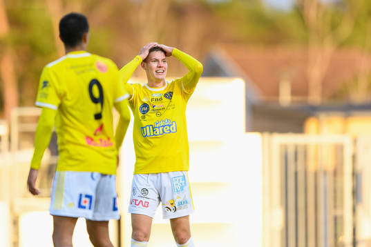 Falkenbergs Taylor Silverholt reagerar