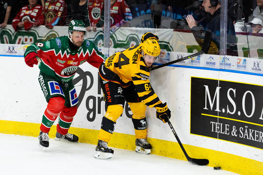 Frölundas Jan Mursak och Skellefteås Jonathan Pudas