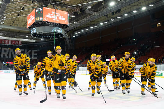 Skellefteås spelare jublar