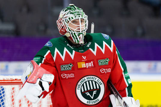 Frölundas målvakt Lars Johansson deppar