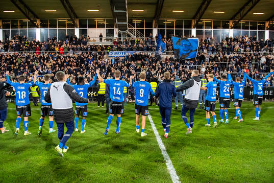 Halmstads spelarna jublar