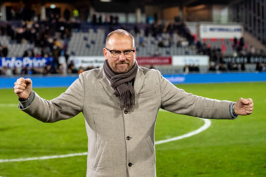 Halmstads tränare Magnus Haglund jublar