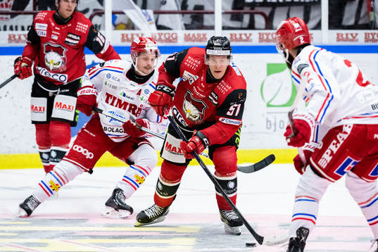 Malmö Redhawks Emil Sylvegård och Timrås Jonathan Dahlén