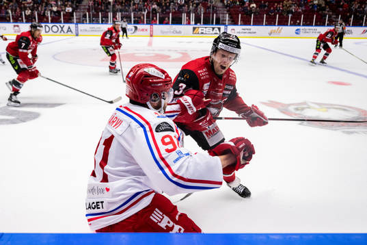 Malmö Redhawks Carl Söderberg och Timrås Magnus