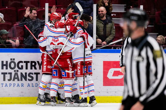 Timrås spelare jublar