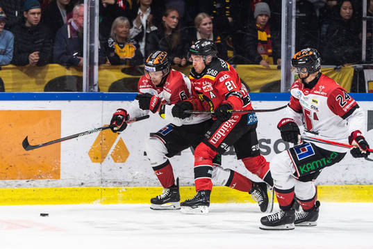 Örebros Filip Berglund och Luleås Juhani Tyrväinen