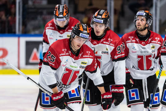 Örebros Philip Holm jublar
