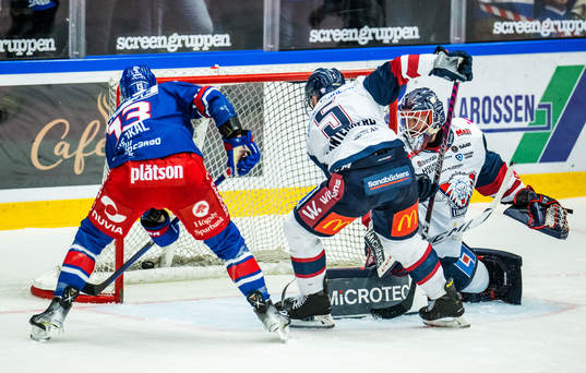 Oskarshamns Jiri Smejkal gör 2-1 bakom Linköpings