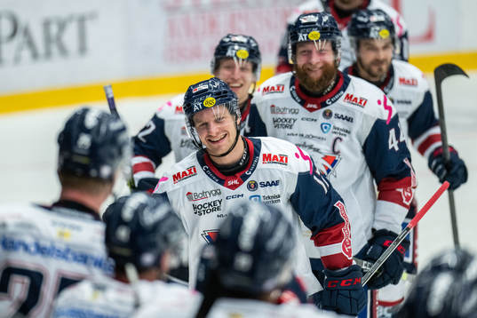 Linköpings Sebastian Strandberg jublar