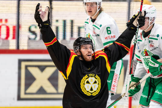 Brynäs Oscar Eklind jublar