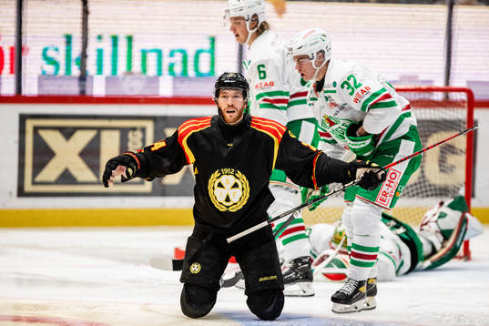 Brynäs Oscar Eklind jublar