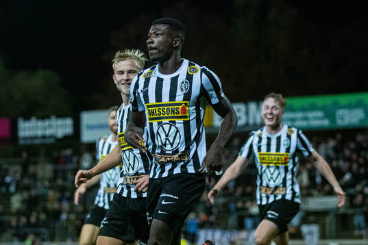 Bläddra bland fler bilder av Fotboll, Superettan, Landskrona - Utsikten