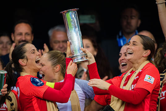 Tuva Hansen and Ingrid Ryland of Brann celebrates with the
