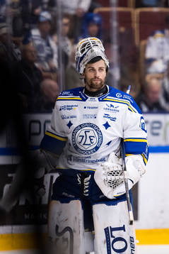 Leksands målvakt Mantas Armalis deppar