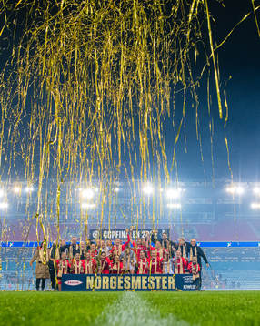 Players of Brann celebrates