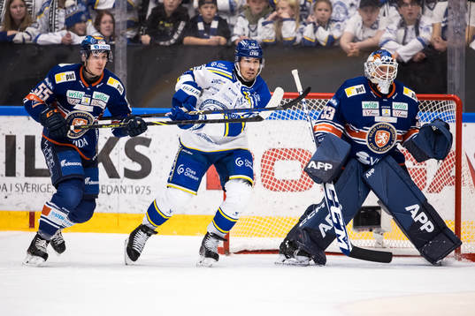 Växjös Miika Koivisto och Leksands Jon Knuts och Växjös