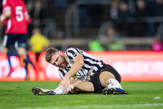 Landskronas Jesper Strid har ont