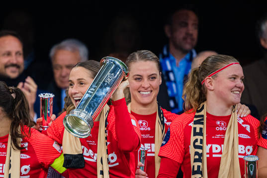 Ingrid Ryland, Svava Ros Gudmundsdottir and Signe Gaupset