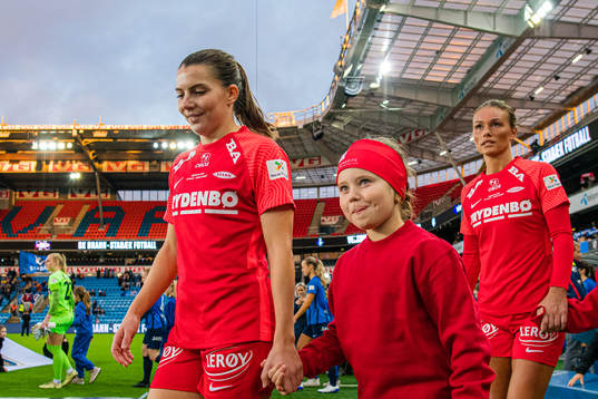 Cecilie Redisch Kvamme and Ingrid Østervold Stenevik of