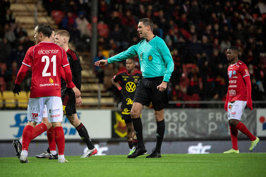 Domare Magnus Lindgren dömer straff