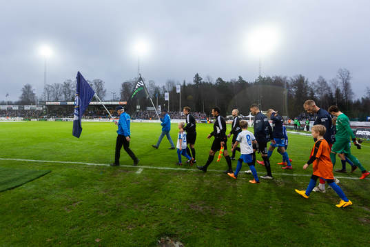 Lagen går in på planen