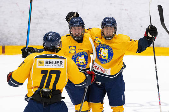 Norrbottens Casper Juustovaara Karlsson jublar